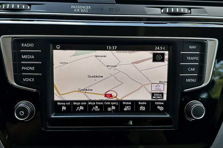 Volkswagen Touran Highline Navi ACC 7 foteli Gwarancja zdjęcie 22
