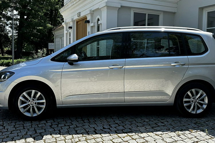 Volkswagen Touran Highline Navi ACC 7 foteli Gwarancja zdjęcie 5