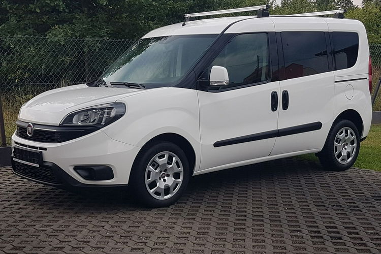 Fiat Doblo 5 OSÓB KLIMA 2xDRZWI BOCZNE PRZESUWNE KRAJOWY I-WŁAŚCICIEL zdjęcie 1