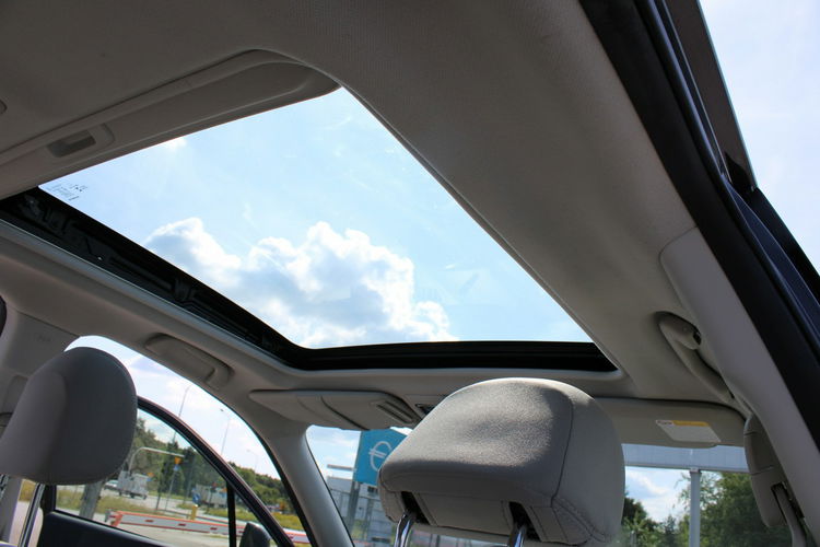 Subaru Forester 4x4 Kamera Szyberdach G.Fotele F-Marża zdjęcie 13