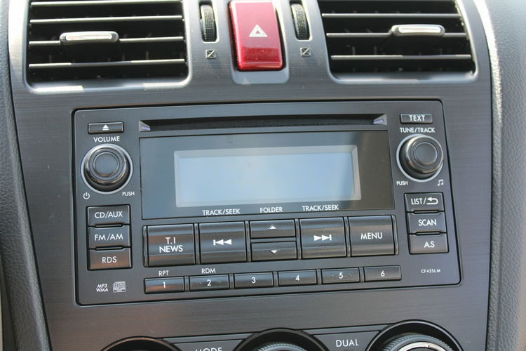 Subaru Forester 4x4 Kamera Szyberdach G.Fotele F-Marża zdjęcie 27