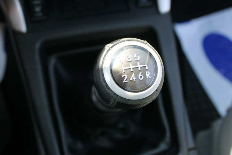 Subaru Forester 4x4 Kamera Szyberdach G.Fotele F-Marża zdjęcie 30