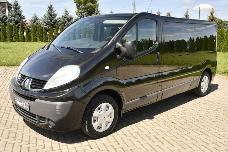 Renault Trafic 2.5dci 6 Osobowe, Klimatronic.Navi, Serwis-FULL.GWARANCJA zdjęcie 6