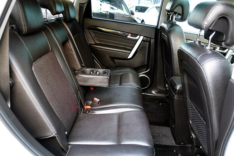 Chevrolet Captiva 7-OSÓB AUTOMAT+Skóra TYLKO 115tyś KM Gwarancja I-wł Kraj Bezwypad FULL 4x2 zdjęcie 10