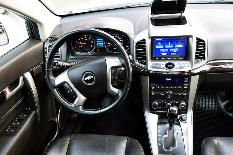 Chevrolet Captiva 7-OSÓB AUTOMAT+Skóra TYLKO 115tyś KM Gwarancja I-wł Kraj Bezwypad FULL 4x2 zdjęcie 12