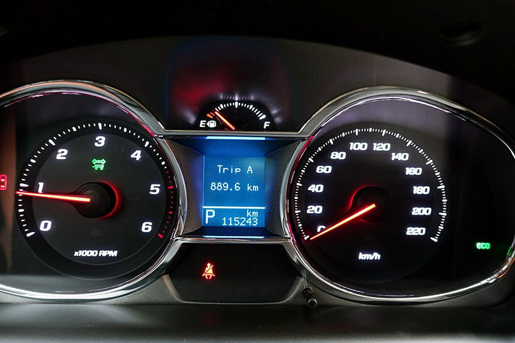 Chevrolet Captiva 7-OSÓB AUTOMAT+Skóra TYLKO 115tyś KM Gwarancja I-wł Kraj Bezwypad FULL 4x2 zdjęcie 21