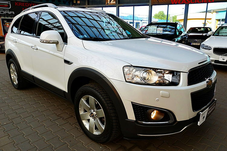 Chevrolet Captiva 7-OSÓB AUTOMAT+Skóra TYLKO 115tyś KM Gwarancja I-wł Kraj Bezwypad FULL 4x2 zdjęcie 7