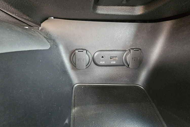 Kia Cee'd grzana kierownica i fotele, tempomat, telefon zdjęcie 26