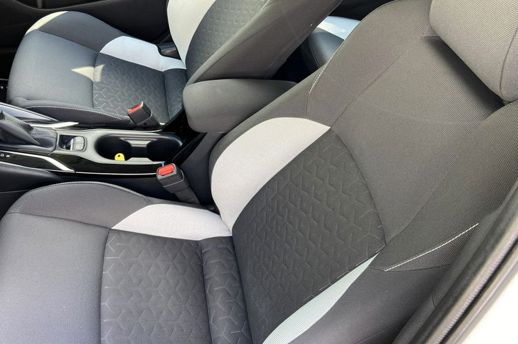 Toyota Corolla 1.8 HSD 122KM COMFORT TECH, salon Polska, gwarancja, FV23% zdjęcie 26