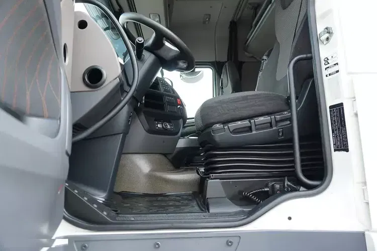 DAF / 106 / 480 / EURO 6 / ACC / SC / PEŁNY ADR zdjęcie 25