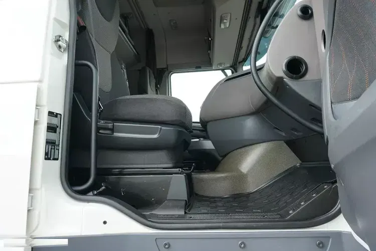 DAF / 106 / 480 / EURO 6 / ACC / SC / PEŁNY ADR zdjęcie 26