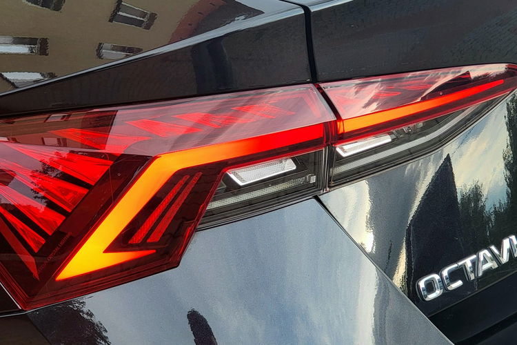 Skoda Octavia 2020/21Tylko Salon Polska 1Właściciel BEZWYPADKOW zdjęcie 12