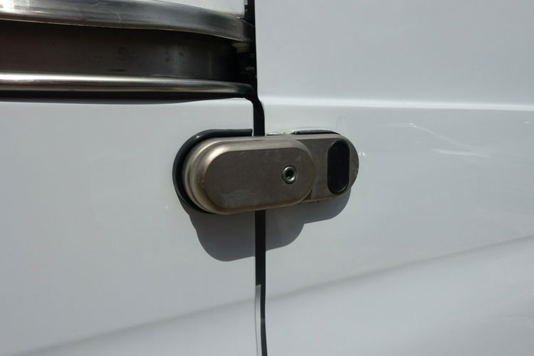Mercedes Sprinter Fv 23%/ Automat L1H3/ 100% Serwis / Specjalistyczna Zabudowa /Śliczny zdjęcie 17