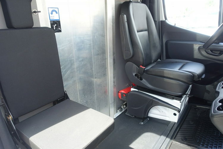 Mercedes Sprinter Fv 23%/ Automat L1H3/ 100% Serwis / Specjalistyczna Zabudowa /Śliczny zdjęcie 21