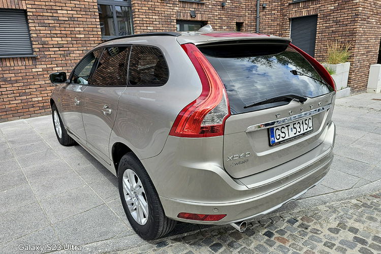 Volvo XC 60 Zarejestrowany Momentum Navi zdjęcie 15