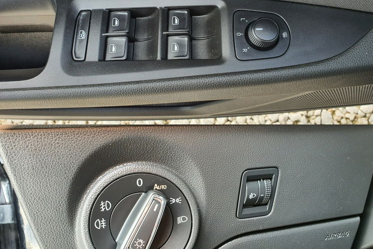 Seat Leon 1.6 TDI 110KM # Navi # ParkPilot # Climatronic # do Końca zdjęcie 13