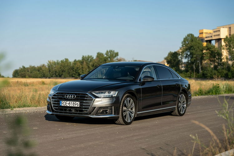 Audi A8 zdjęcie 5