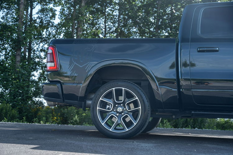 1500 DODGE / RAM 1500 eTorque 5.7 V8 Faktura Leasing Niski przebieg zdjęcie 16