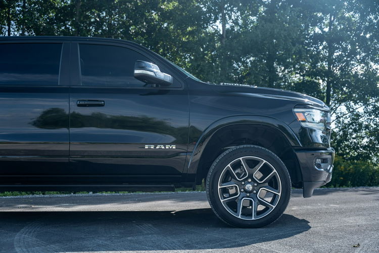 1500 DODGE / RAM 1500 eTorque 5.7 V8 Faktura Leasing Niski przebieg zdjęcie 17