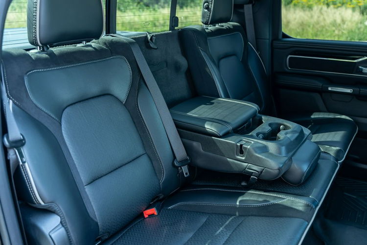 1500 DODGE / RAM 1500 eTorque 5.7 V8 Faktura Leasing Niski przebieg zdjęcie 40