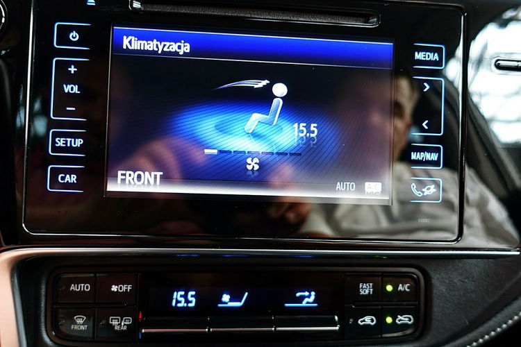 Toyota Auris Automat 1.8HYBRID 136KM Premium 3Lata GWARANCJA 1wł Kraj Bezwypad F23% 4x2 zdjęcie 29