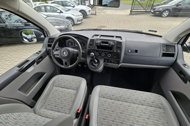 Volkswagen Transporter 6 osobowy, klimatyzacja, zdjęcie 10