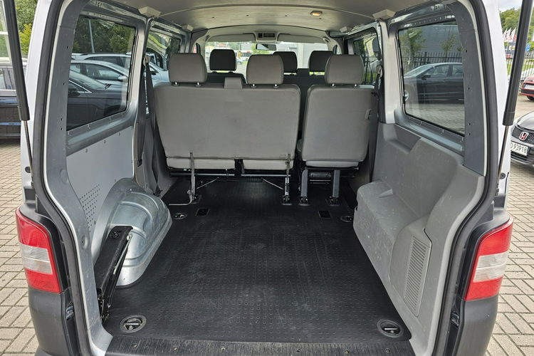 Volkswagen Transporter 6 osobowy, klimatyzacja, zdjęcie 18