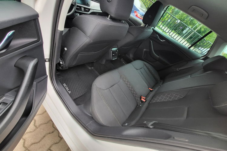 Skoda Scala 20-21 Tylko Salon Polska 1Właściciel GWARANCJA BEZWYPADKOWY zdjęcie 13