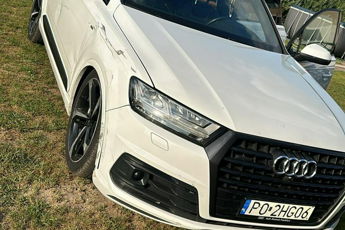 Audi Q7 Zadbane rodzinne - bezwypadkowe z oryginalnym przebiegiem.