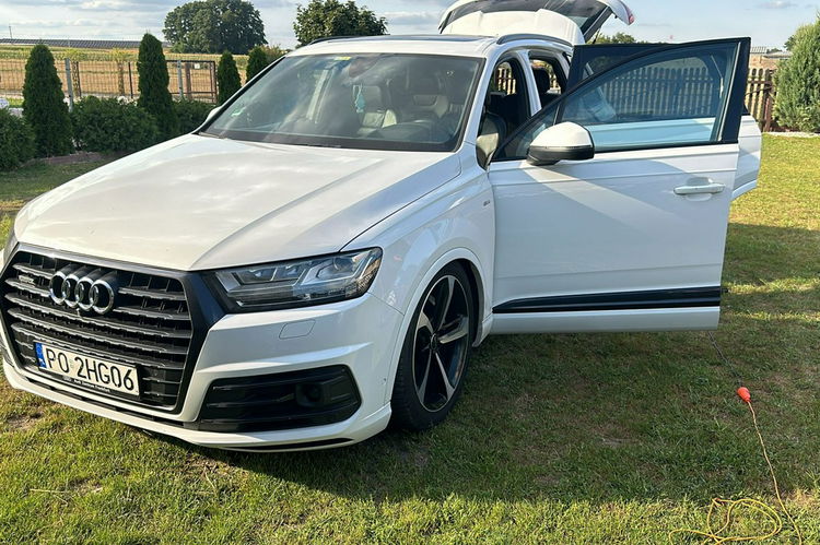 Audi Q7 Zadbane rodzinne - bezwypadkowe z oryginalnym przebiegiem. zdjęcie 2