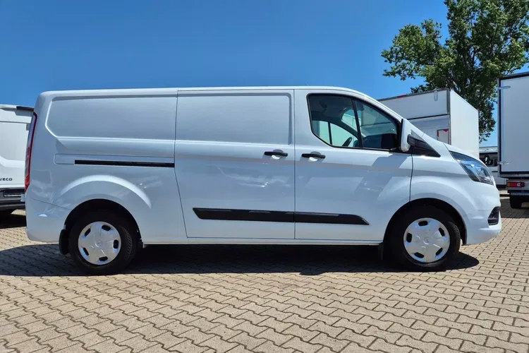 Ford Transit Custom Long 69999zł NETTO 2.0 TdCi/131KM zdjęcie 31