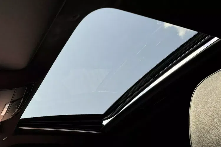 Mercedes cls zdjęcie 37