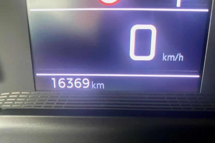 Peugeot 208 BENZYNA / NAVI / KLIMA / TEMPOMAT / 16 tys.km / ZAREJESTROWANY zdjęcie 10