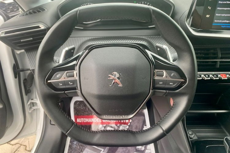 Peugeot 208 BENZYNA / NAVI / KLIMA / TEMPOMAT / 16 tys.km / ZAREJESTROWANY zdjęcie 11