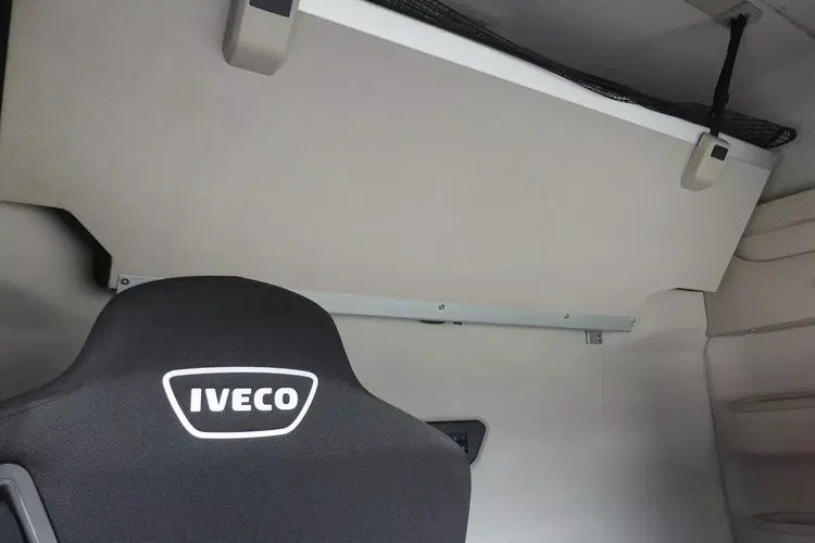 Iveco S WAY 460 / AUTOMAT / STANDARD / PEŁNE OSPOJLEROWANIE / zdjęcie 23