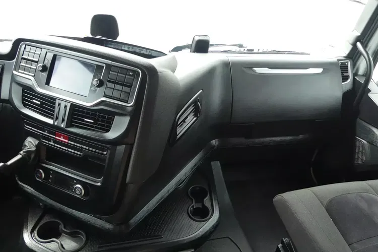Iveco S WAY 460 / AUTOMAT / STANDARD / PEŁNE OSPOJLEROWANIE / zdjęcie 25