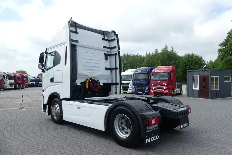 Iveco S WAY 460 / AUTOMAT / STANDARD / PEŁNE OSPOJLEROWANIE / zdjęcie 5