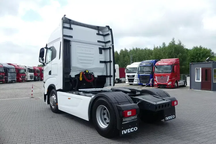 Iveco S WAY 460 / AUTOMAT / STANDARD / PEŁNE OSPOJLEROWANIE / zdjęcie 6