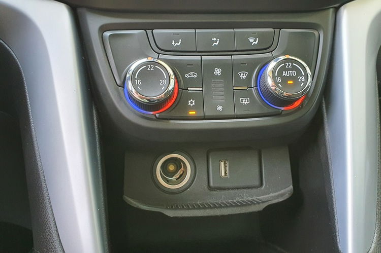 Opel Zafira 2.0 DTH 170KM # NAVI # Panorama # Climatronic # Parktronic # 7 Osobowa zdjęcie 24