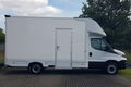 samochód dostawczy Iveco zdjęcie 12