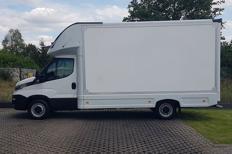 Iveco Daily KONTENER NISKOPODŁOGOWY 4.31x2.24x2.43 SKLEP KAMPER KLIMA FOODTRUCK zdjęcie 11