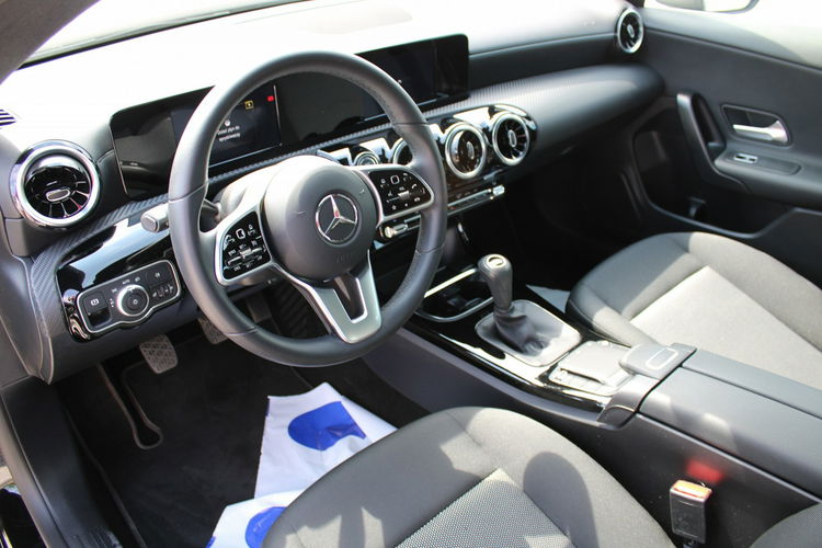 Mercedes CLA 180 Kamera F-vat Salon Polska Gwarancja Virtual zdjęcie 12