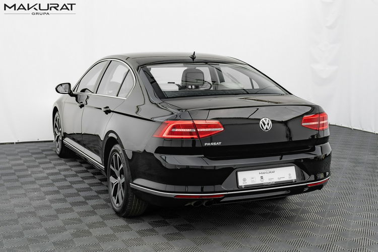 Volkswagen Passat 1.8 TSI BMT Highline DSG Podgrz.f Virtual Cockpit LED Cz.park 3 stref zdjęcie 4