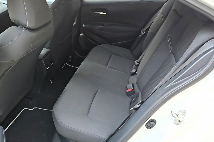 Toyota Corolla 1.8 HSD 122KM COMFORT STYLE TECH, salon Polska, gwarancja zdjęcie 11