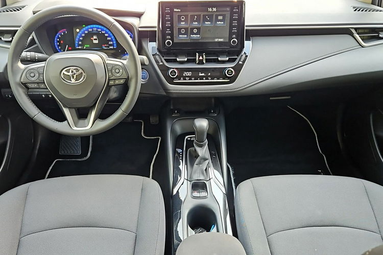 Toyota Corolla 1.8 HSD 122KM COMFORT STYLE TECH, salon Polska, gwarancja zdjęcie 9