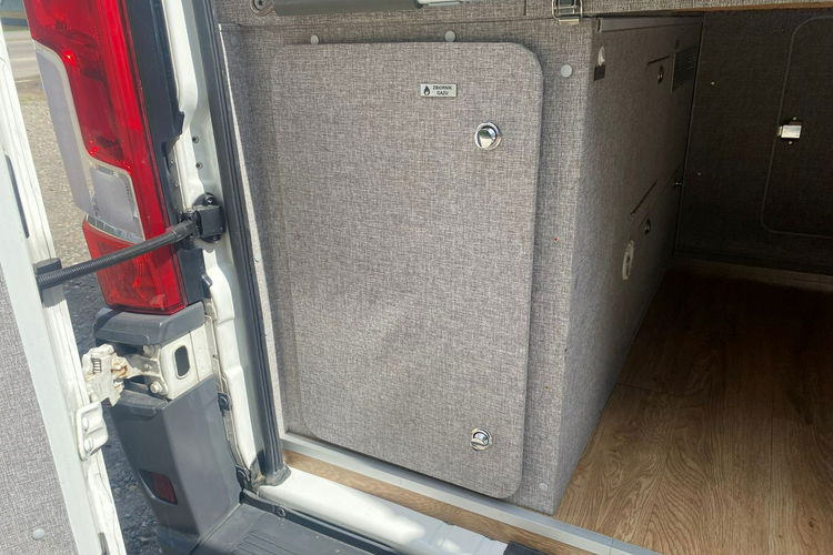Citroen Jumper 2.0 long kamper 4 osoby piekny stan bez wkładu finansowego gwarancja zdjęcie 15