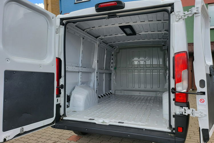 Ducato Elektryczny Fiat e-Ducato e-Ducato E-Ducato Salon Polska Bezwypadkowy zdjęcie 5