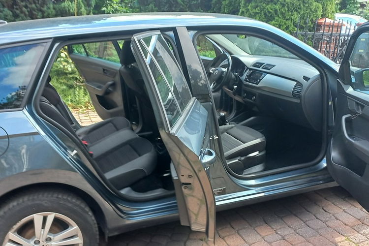 Skoda Fabia Kam.Cofania Kier.wielof. Klimatronik Grz.Fotele LPG 1.0 MPI 33 netto zdjęcie 13