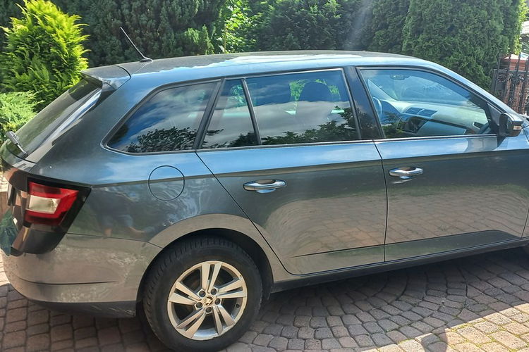 Skoda Fabia Kam.Cofania Kier.wielof. Klimatronik Grz.Fotele LPG 1.0 MPI 33 netto zdjęcie 17