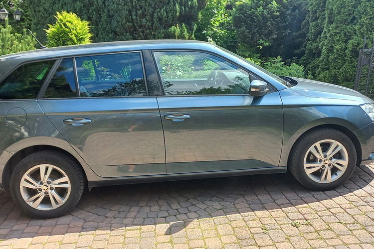 Skoda Fabia Kam.Cofania Kier.wielof. Klimatronik Grz.Fotele LPG 1.0 MPI 33 netto zdjęcie 30